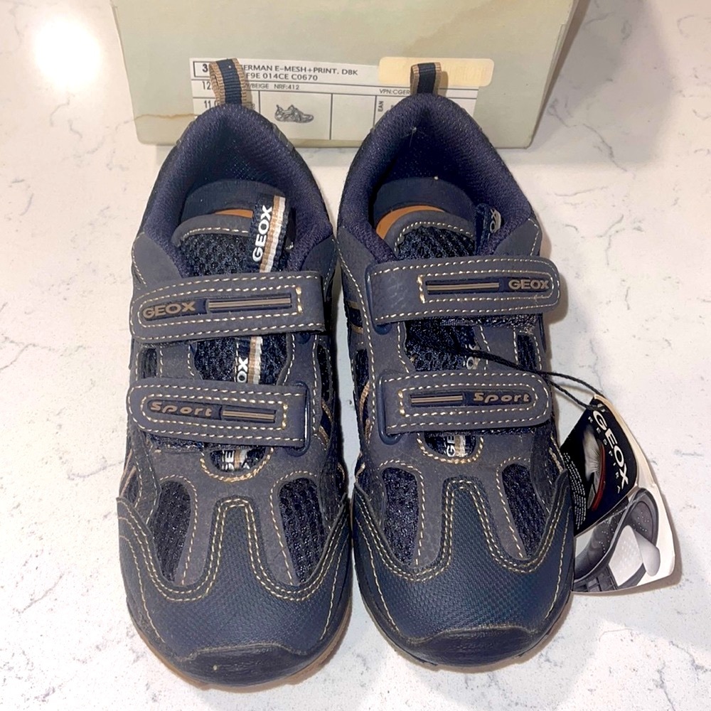 Brand New GEOX Boys Mesh Sneakers Size US 12 kids